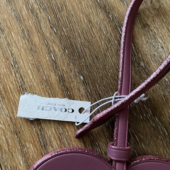 Coach Leather Primrose Heart Bag Charm NWT - Picture 5 of 8